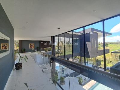 Casa de 4 alcobas en venta en Vereda Las Cuchillas, Rionegro · foto 4 de 16