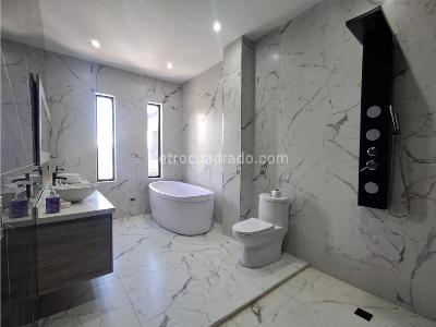 Casa de 4 alcobas en venta en Vereda Las Cuchillas, Rionegro · foto 9 de 16