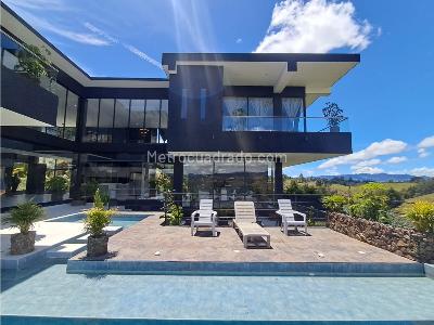 Casa de 4 alcobas en venta en Vereda Las Cuchillas, Rionegro · foto 15 de 16
