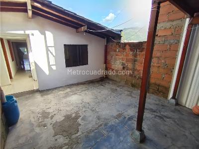 Apartamento de 5 alcobas en venta en Bello, Medellín, 187 m² · foto 16 de 18