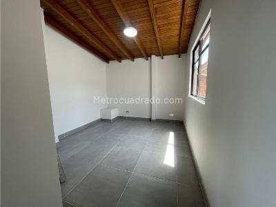 Apartamento de 5 alcobas en venta en Estadio, Medellín, 212 m² · foto 5 de 13