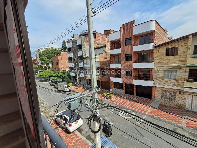 Apartamento Renovado de 2 Alcobas en Fátima Medellín - 2