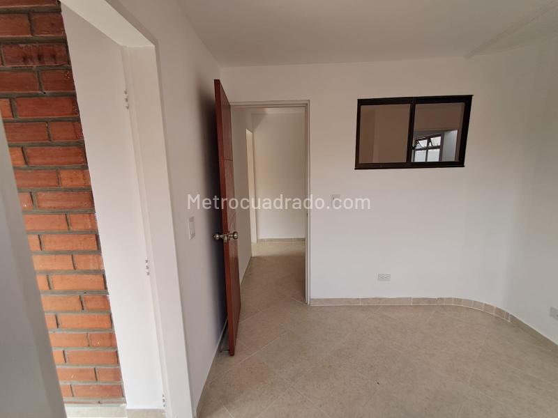 Apartamento Renovado de 2 Alcobas en Fátima Medellín - 8