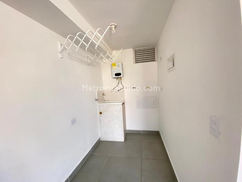 Tranquil 2BR Apartment in Calasanz Parte Alta - 9