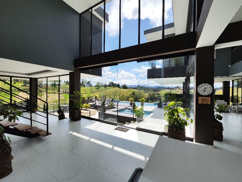 5BR House in Rionegro (3100 m²) - 2