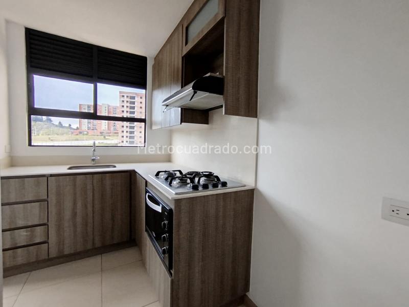 Apartamento en Arriendo, Barro Blanco Rio Negro, Rionegro - 2