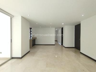 Apartamento de 3 alcobas en arriendo en Santa Maria De Los Angeles, Medellín, 122 m² · foto 2 de 20