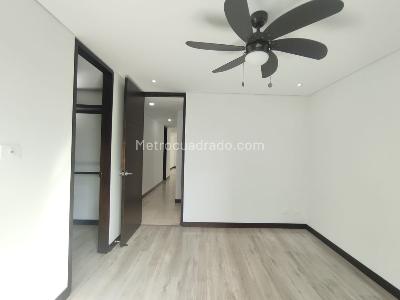 Apartamento de 3 alcobas en arriendo en Santa Maria De Los Angeles, Medellín, 122 m² · foto 16 de 20