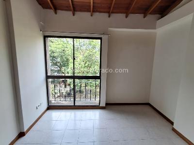 Apartamento de 2 alcobas en arriendo en La Nubia, Medellín, 75 m² · foto 7 de 20