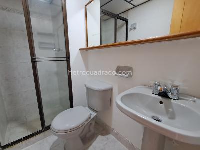Apartamento de 2 alcobas en arriendo en La Nubia, Medellín, 75 m² · foto 13 de 20