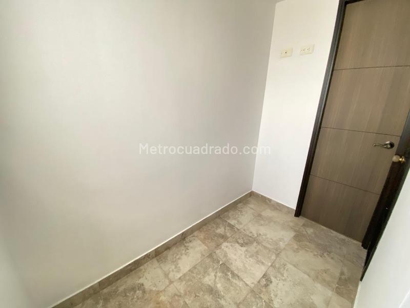 Apartamento Amoblado de 3 Alcobas en Laureles con Internet Rápido - 4
