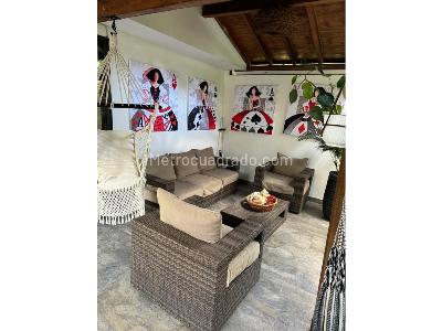 Casa de 3 alcobas en venta en El Tesoro, Medellín, 166 m² · foto 4 de 13