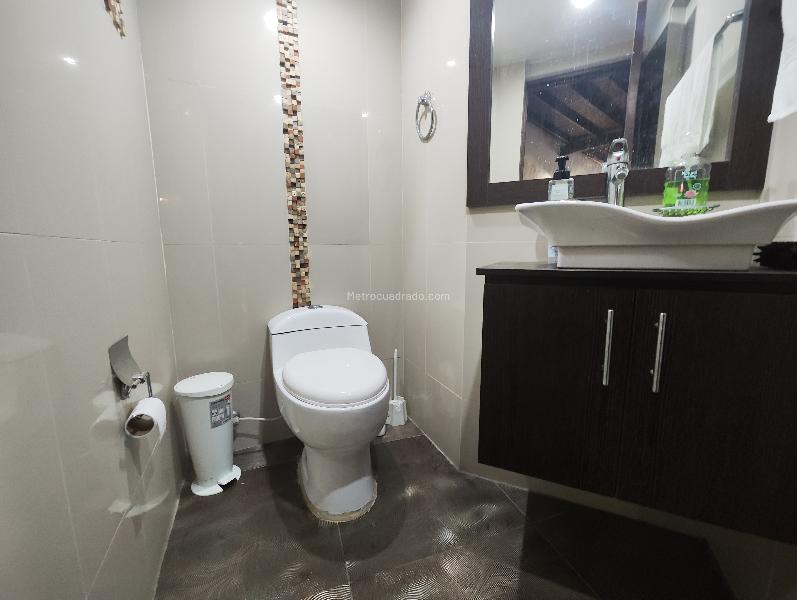 Versatile 3BR House in Simon Bolivar Medellin - 7