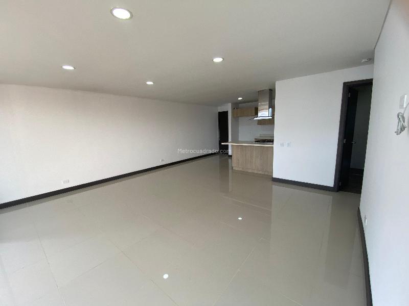 3BR Apartment in El Retiro (88 m²) - 4