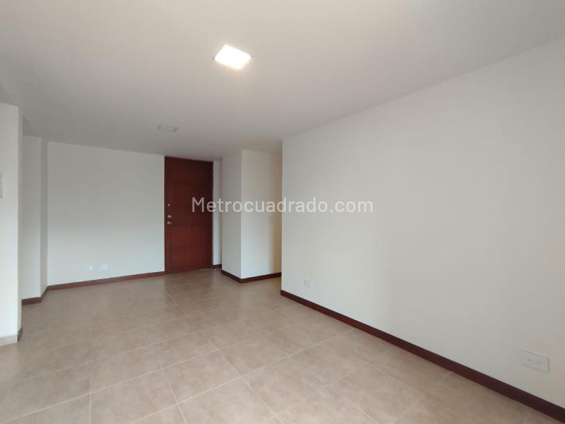 Apartamento cómodo de 3 habitaciones en alquiler en Otra Parte - 5