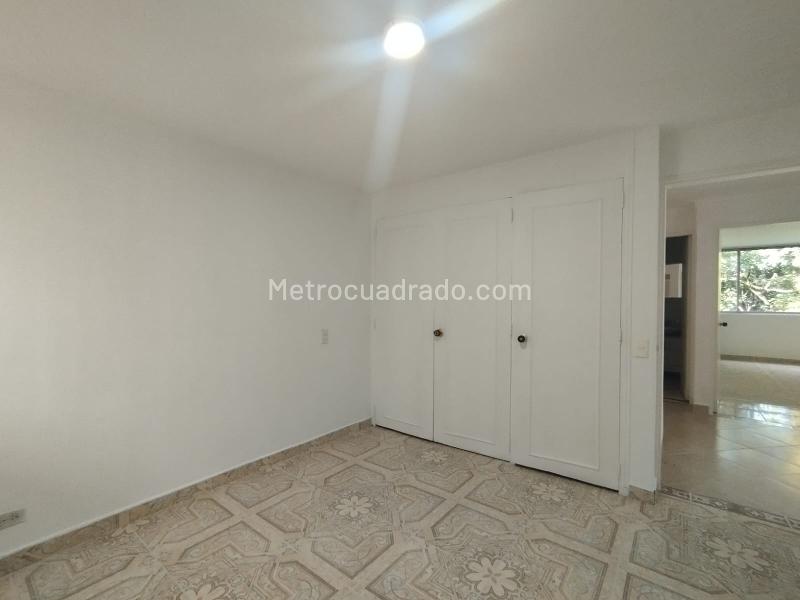 Excellent 3BR Apartment in Manila - 6