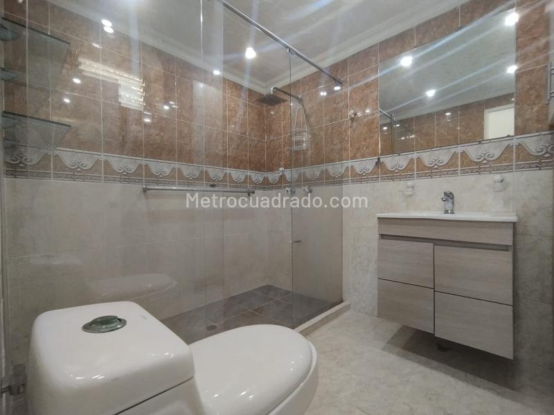 Excellent 3BR Apartment in Manila - 9