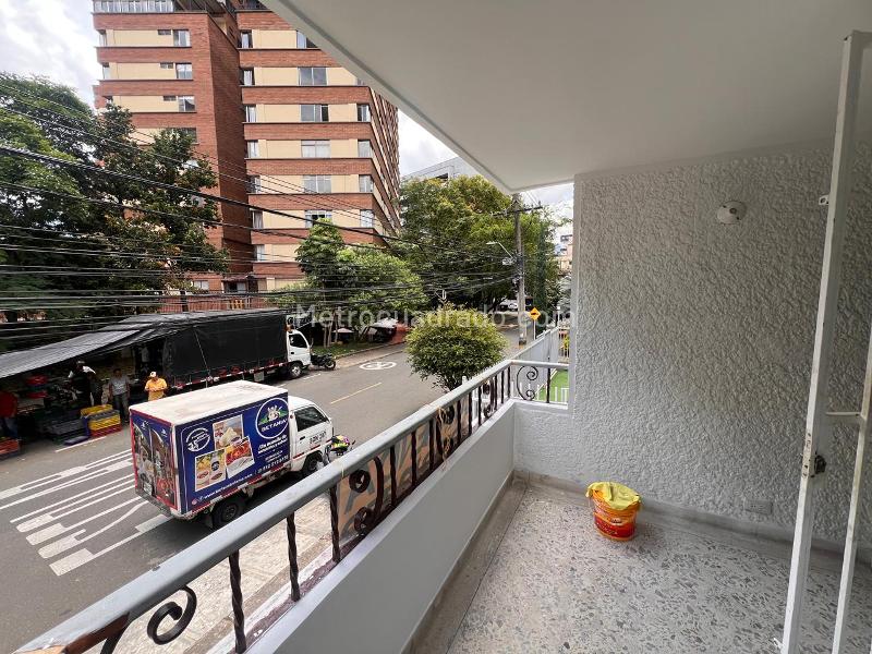 Casa comercial de 5 Alcobas en Conquistadores - 9