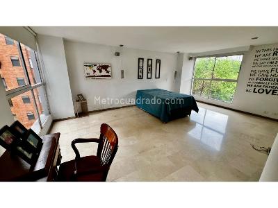 Apartamento de 3 alcobas en venta en Santa María De Los Ángeles, Medellín, 194 m² · foto 8 de 19