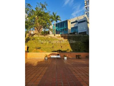 Apartamento en venta en Loma Del Indio, Medellín · foto 8 de 13