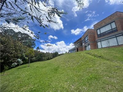 Casa de 5 alcobas en venta en Corredor San Antonio, Rionegro, 450 m² · foto 2 de 20
