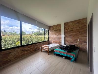 Casa de 5 alcobas en venta en Corredor San Antonio, Rionegro, 450 m² · foto 6 de 20