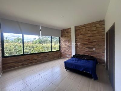 Casa de 5 alcobas en venta en Corredor San Antonio, Rionegro, 450 m² · foto 9 de 20
