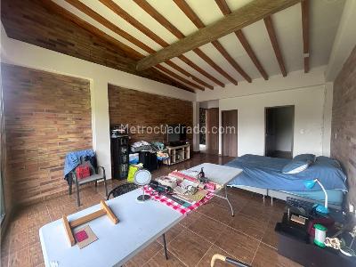 Casa de 5 alcobas en venta en Corredor San Antonio, Rionegro, 450 m² · foto 16 de 20