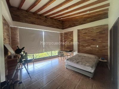 Casa de 5 alcobas en venta en Corredor San Antonio, Rionegro, 450 m² · foto 18 de 20