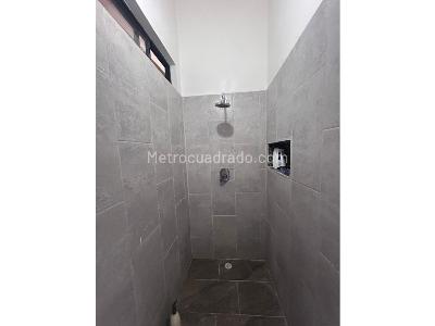 Casa de 5 alcobas en venta en Corredor San Antonio, Rionegro, 450 m² · foto 19 de 20