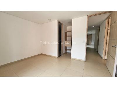 Apartamento de 3 alcobas en venta en Prado, Bello, 90 m² · foto 5 de 15