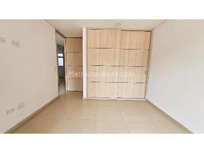 Apartamento de 3 alcobas en venta en Prado, Bello, 90 m² · foto 6 de 15