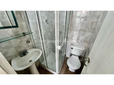 Apartamento de 3 alcobas en venta en Laureles, Medellín, 130 m² · foto 7 de 14