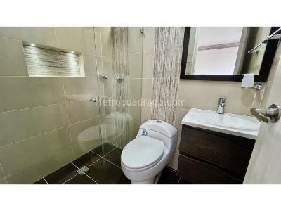 Apartamento de 3 alcobas en venta en Laureles, Medellín, 130 m² · foto 9 de 14