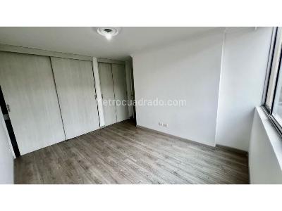 Apartamento de 3 alcobas en venta en Laureles, Medellín, 130 m² · foto 12 de 14