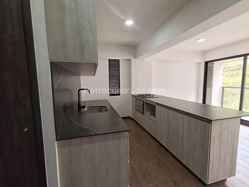 2BR Apartment in El Retiro (62 m²) - 2