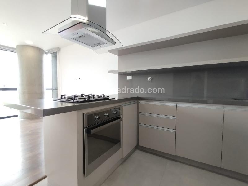 Apartamento tipo loft amplio con terraza en Castropol - 9