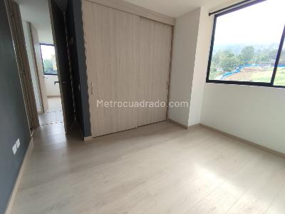 Apartamento de 2 alcobas en arriendo en Loma De Las Brujas, Envigado, 66 m² · foto 10 de 14