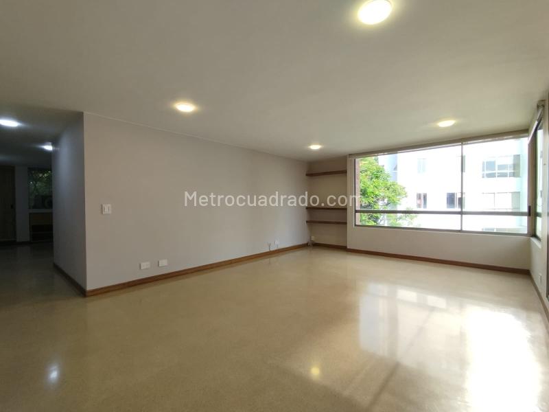 Amplio Apartamento de 2 Alcobas en Lalinde - 5