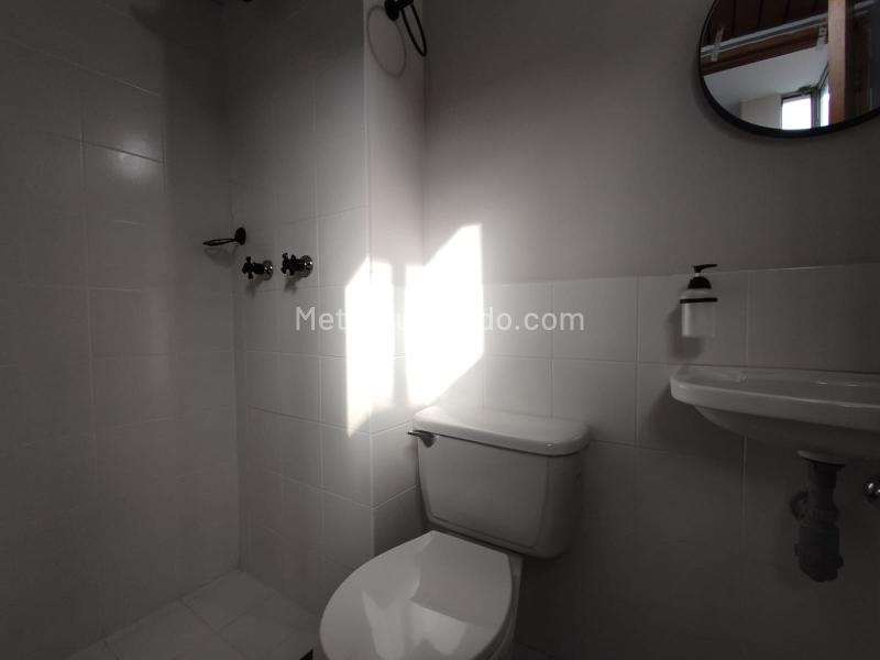 Amplio Apartamento de 2 Alcobas en Lalinde - 8