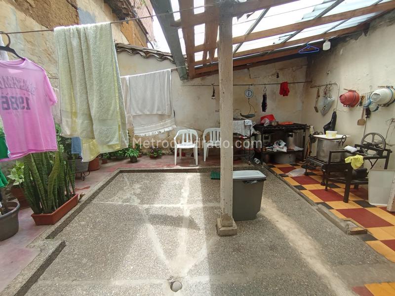 Casa Comercial Amplia en Arriendo en Prado Medellín (5 Alcobas) - 4