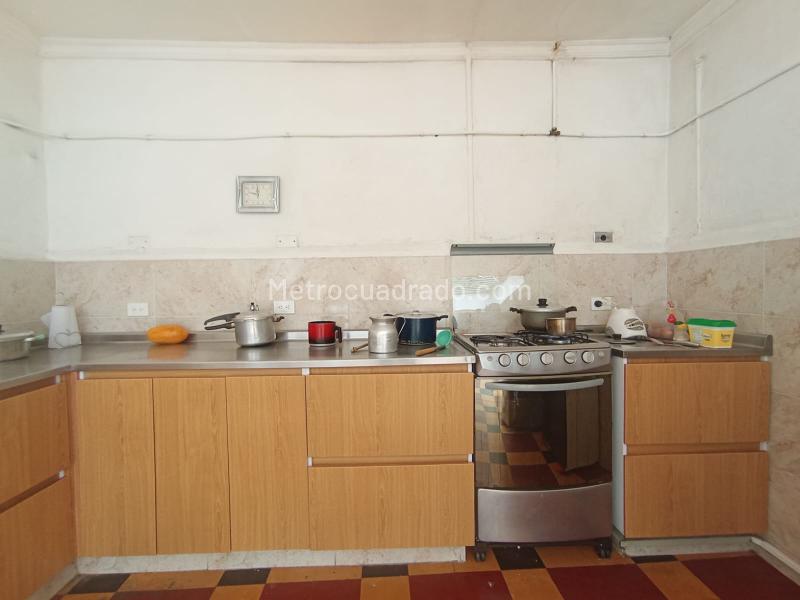 Casa Comercial Amplia en Arriendo en Prado Medellín (5 Alcobas) - 6