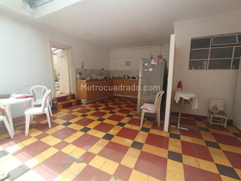 Casa Comercial Amplia en Arriendo en Prado Medellín (5 Alcobas) - 9