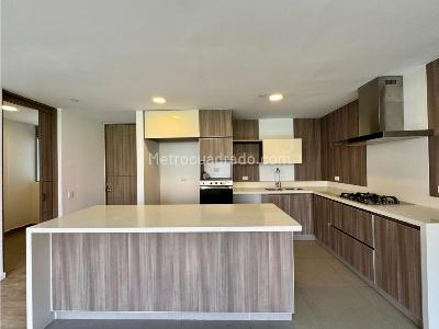 Apartamento en venta en Loma De Las Brujas, Envigado · foto 3 de 20