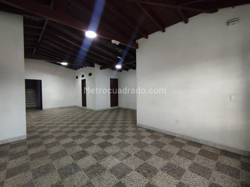 Casa Comercial Moderna en Arriendo en El Tránsito, Rionegro - 2