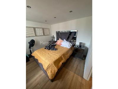 Apartamento de 3 alcobas en venta en El Trapiche, Bello, 75 m² · foto 9 de 15