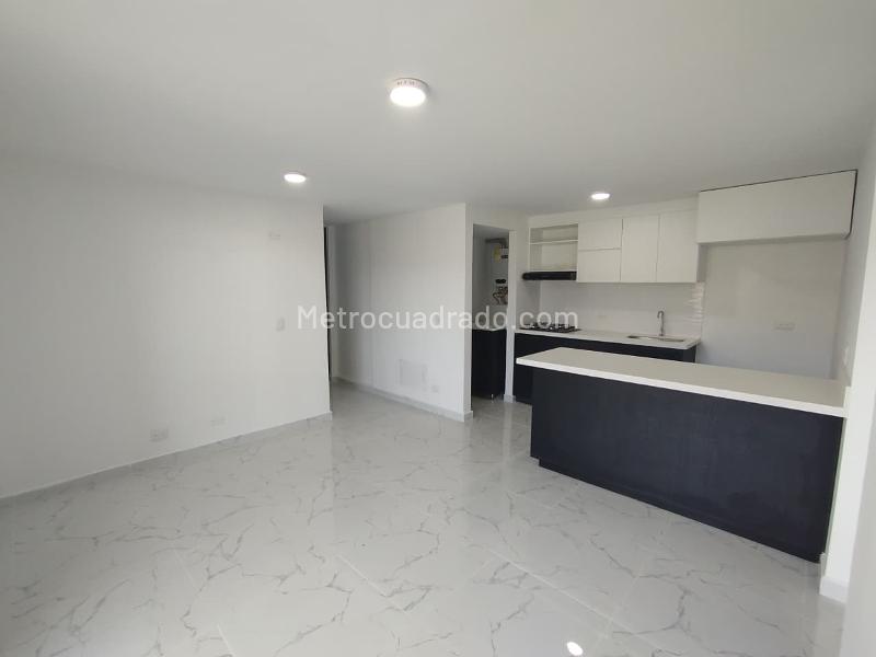 3BR Apartment in Cimarronas (50 m²) - 3