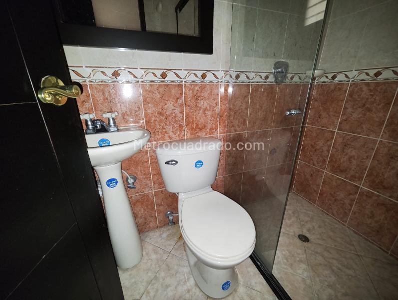 Casa Amplia de 4 Alcobas con Jacuzzi en Los Colores - 7