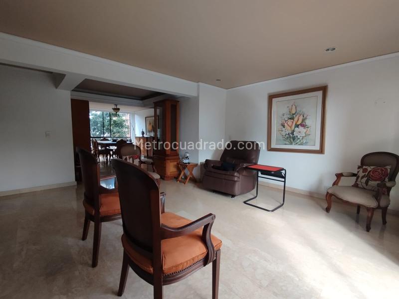 Spacious 3BR Apartment in Patio Bonito - 3