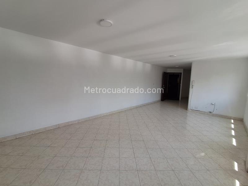 Spacious 3BR Apartment in San Joaquin Laureles - 4